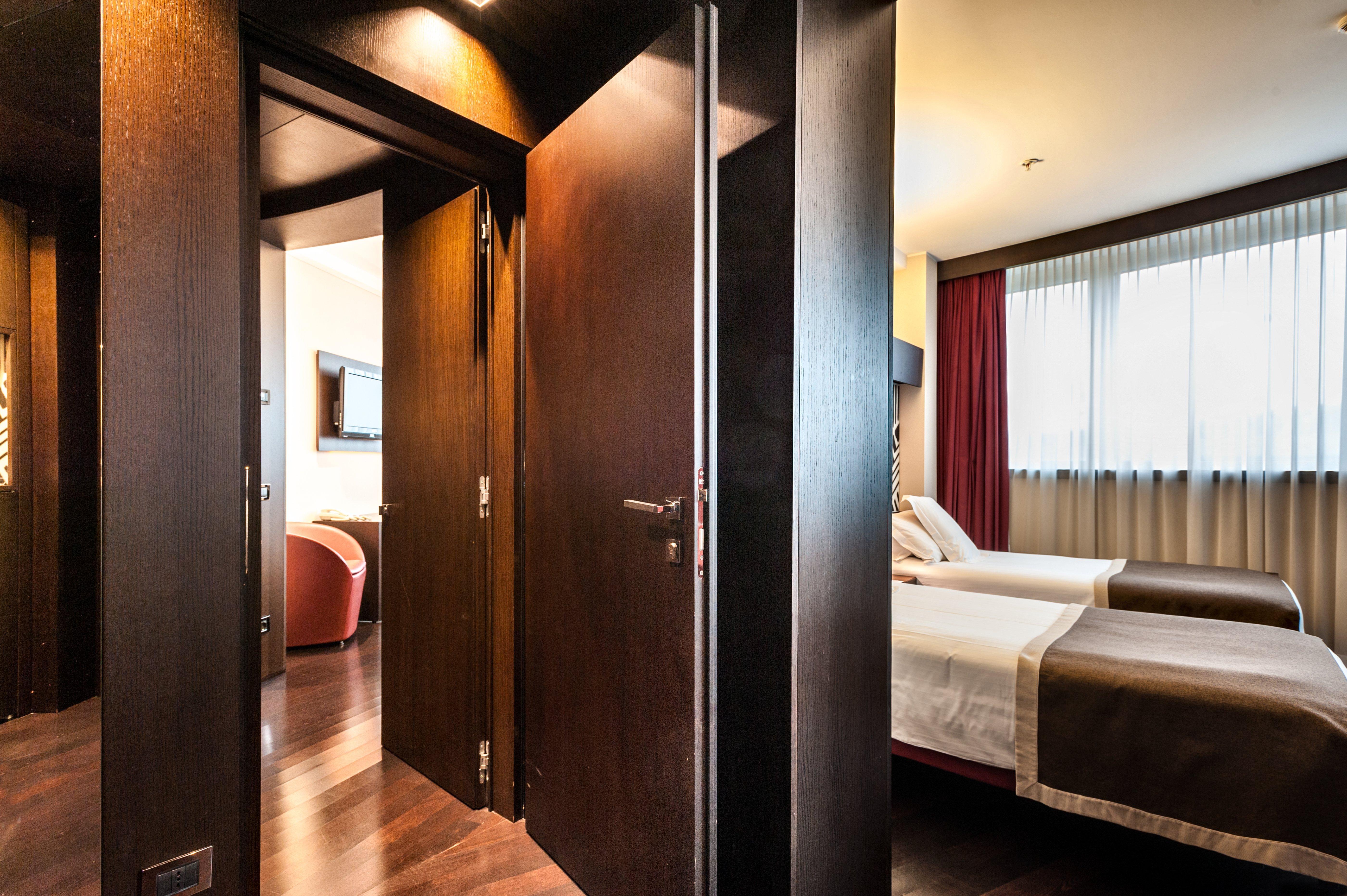 Crowne Plaza Milan City By Ihg Exterior photo