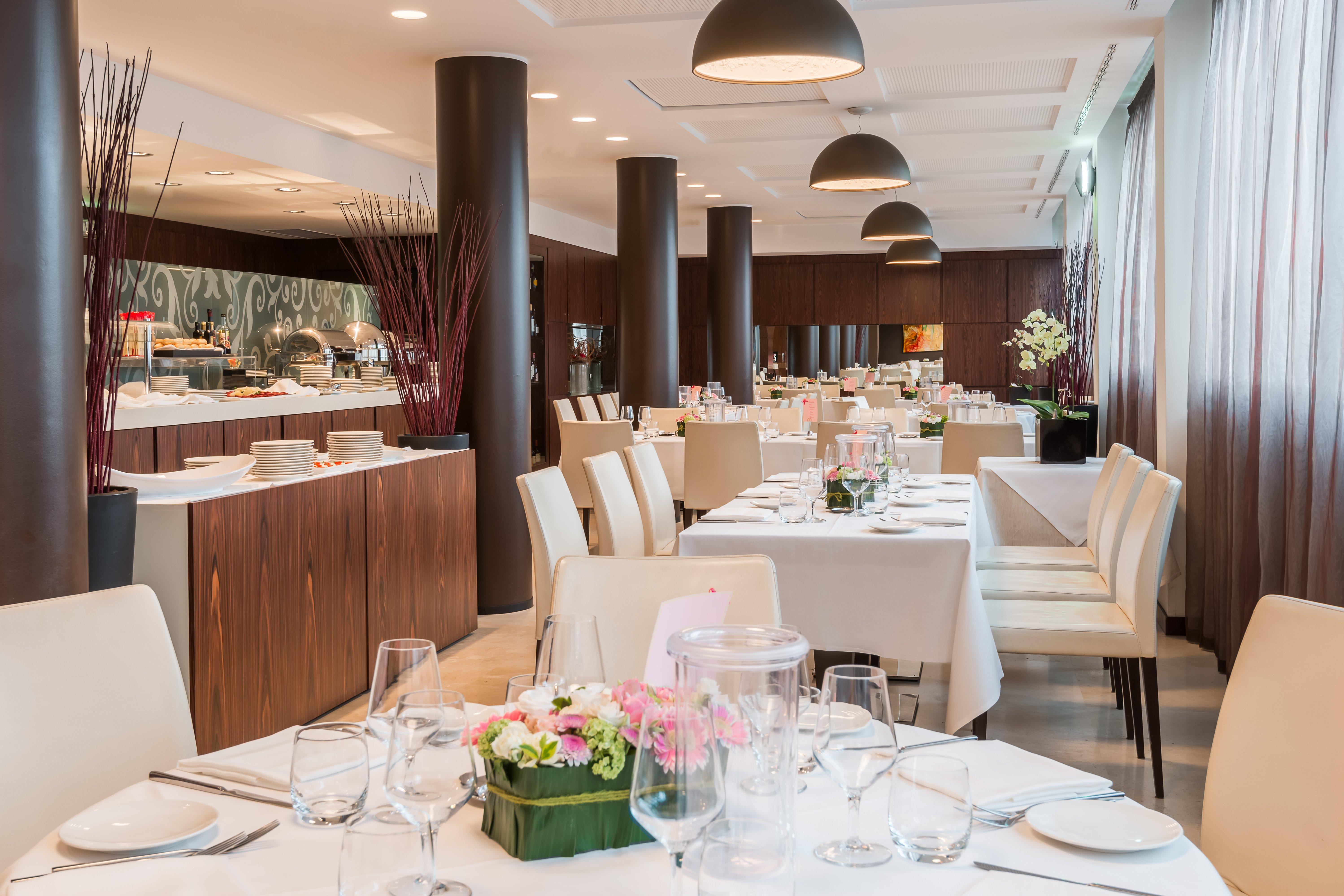Crowne Plaza Milan City By Ihg Exterior photo