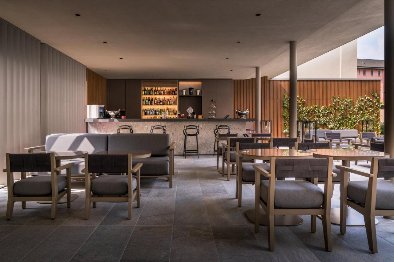Crowne Plaza Milan City By Ihg Exterior photo