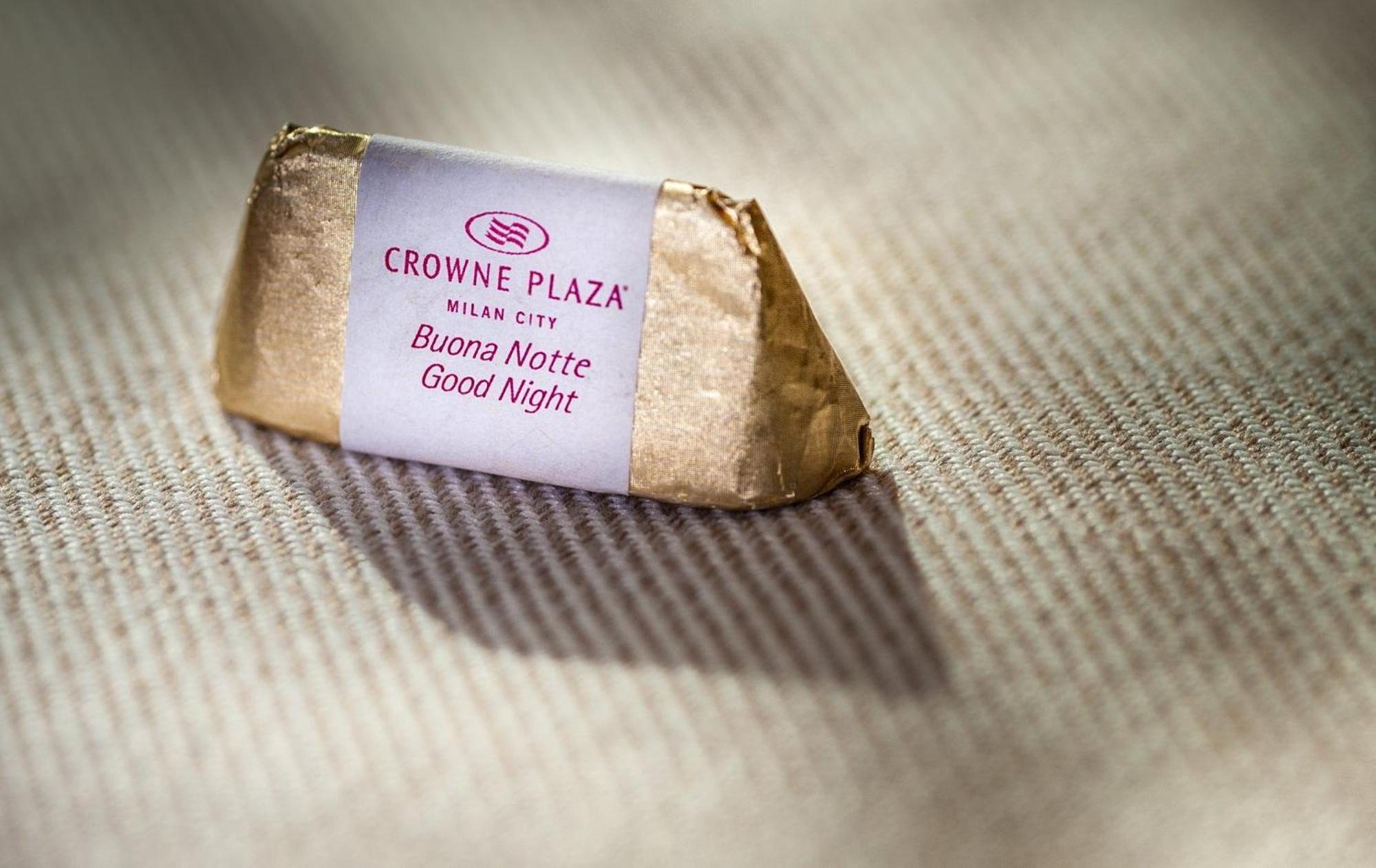 Crowne Plaza Milan City By Ihg Exterior photo